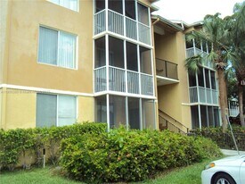4055 W McNab Rd in Pompano Beach, FL - Building Photo
