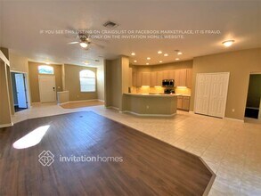 1649 Oak Park Ct in Tarpon Springs, FL - Foto de edificio - Building Photo
