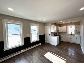 34 Rutland St in Woonsocket, RI - Building Photo - Building Photo