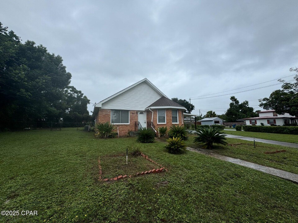 623 Williams Ave in Panama City, FL - Building Photo