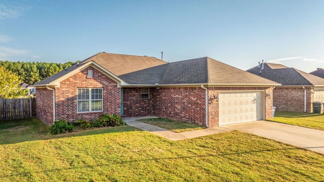 1470 Angeline Dr in Conway, AR - Building Photo - Building Photo