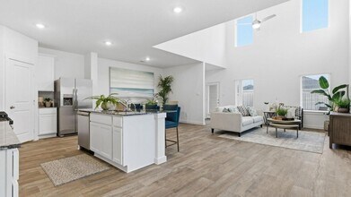 8043 Marconi Corsco Dr in Richmond, TX - Building Photo - Building Photo