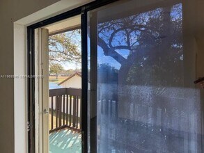 13338 SW 114th Ln in Miami, FL - Building Photo - Building Photo