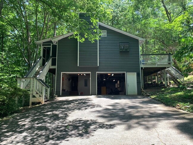 property at 5239 Ferry Creek Ln
