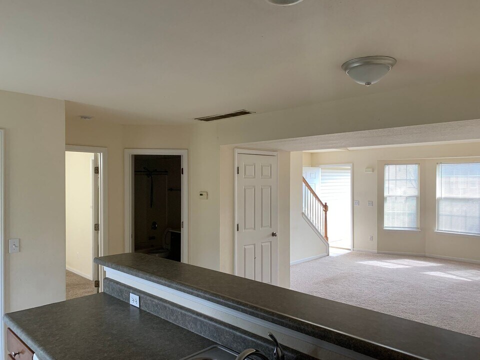 5505-5507-5507 Volunteer Dr in Columbia, MO - Building Photo