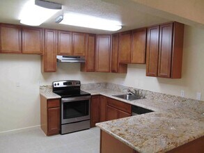 1723 Kent St in Roseville, CA - Building Photo - Building Photo