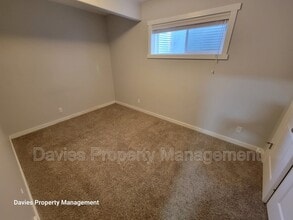 5606 Greenough Cape NW in Edmonton, AB - Building Photo - Building Photo