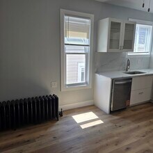 4137 N Bernard St in Chicago, IL - Building Photo - Building Photo