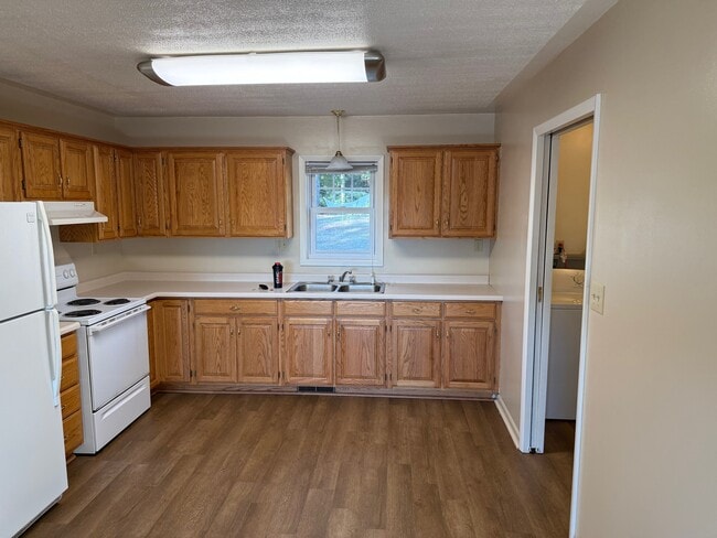 109 Campbell Ln, Unit 109 Campbell Ln in Weirton, WV - Building Photo - Building Photo