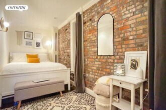 604 E 9th St in New York, NY - Foto de edificio - Building Photo