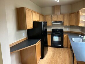 2356 NW 67th St, Unit #1 in Seattle, WA - Building Photo - Building Photo