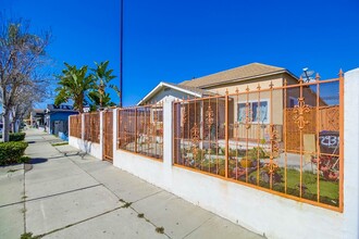 2936 Imperial Ave in San Diego, CA - Building Photo - Building Photo