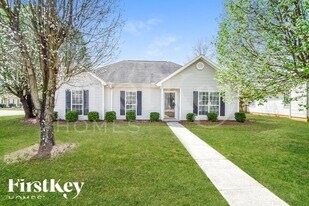 125 Cedar Bend Dr in Helena, AL - Building Photo