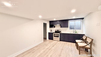 1368 Kovachik Blvd in Milton, ON - Building Photo