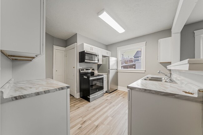 841-841 Allison Ave in Lorain, OH - Building Photo - Building Photo