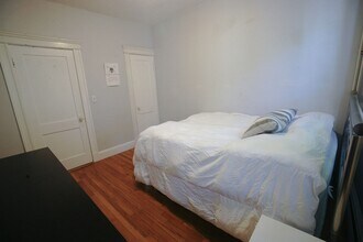 1840 Commonwealth Ave, Unit 3 in Boston, MA - Building Photo - Building Photo