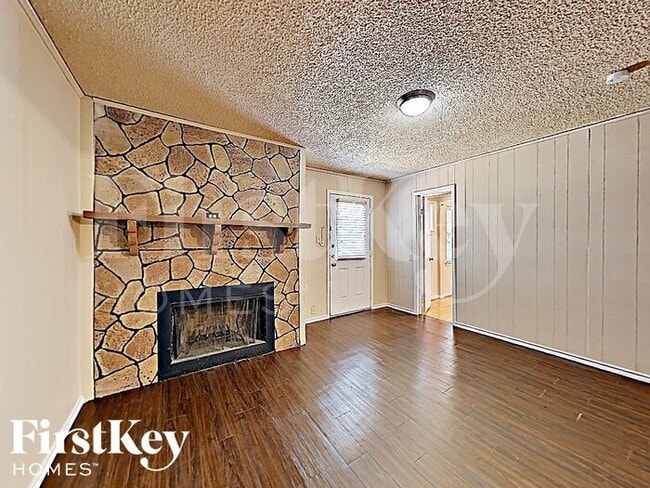 13630 Onyx Ln in Farmers Branch, TX - Building Photo - Building Photo