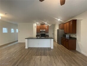 4 Ladasa Ct in Henderson, NV - Building Photo - Building Photo