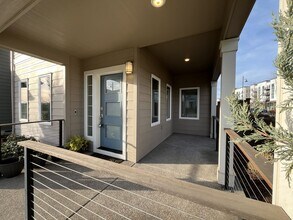 3495 SE Reed Dr in Hillsboro, OR - Building Photo - Building Photo