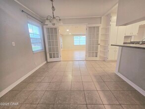 3116 E 3rd St in Panama City, FL - Foto de edificio - Building Photo