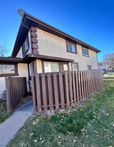 6412 83rd Ct N in Minneapolis, MN - Building Photo