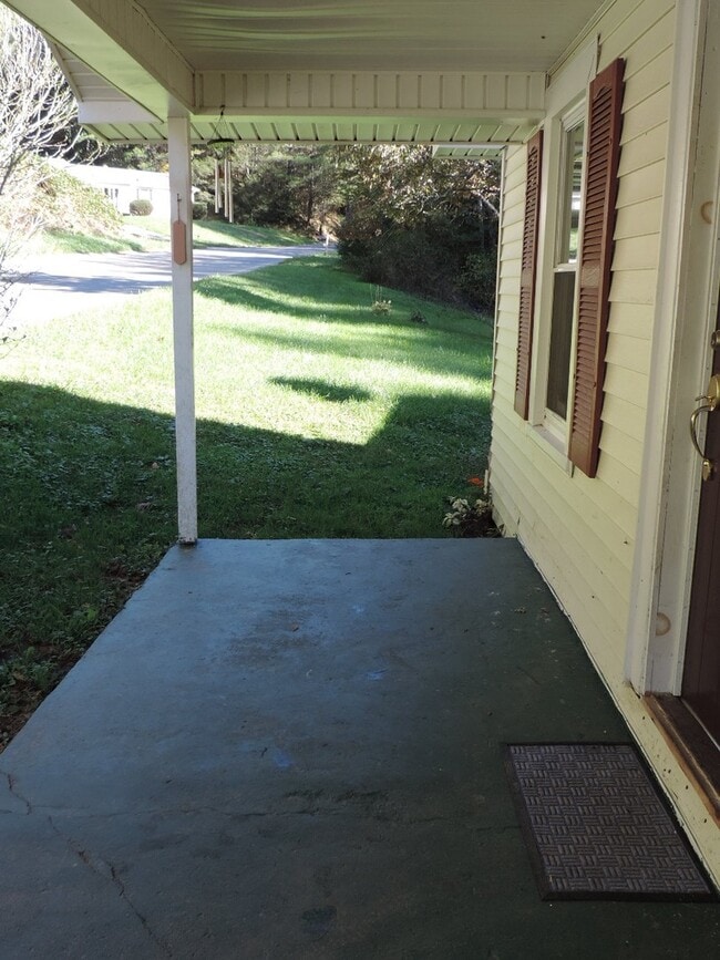 1530 Conley Cheek Rd in Fleetwood, NC - Building Photo - Building Photo