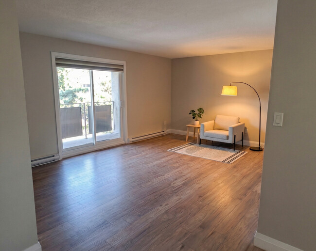 Fox Court Apartments in Sault Ste Marie, ON - Foto de edificio - Building Photo