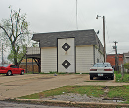 826 S St Louis Ave in Tulsa, OK - Building Photo - Building Photo