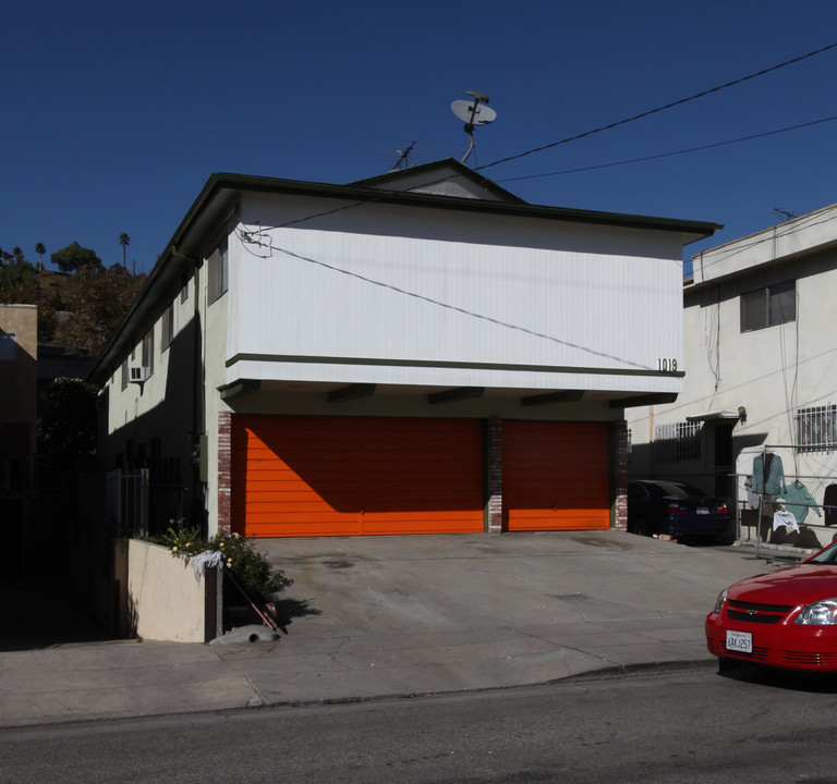 1019 Doyle Pl in Los Angeles, CA - Foto de edificio