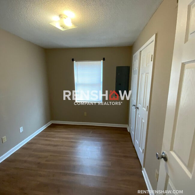 1401 Meeks St in Dyersburg, TN - Building Photo - Building Photo