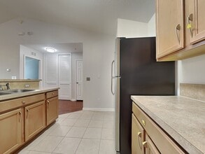 575 Oakleaf Plantation Pkwy in Orange Park, FL - Foto de edificio - Building Photo