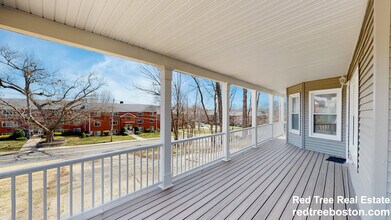 659 South St, Unit 3-bed 2-bath Waltham in Waltham, MA - Building Photo - Building Photo