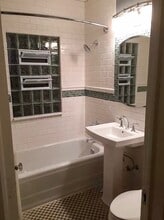 4942 Bryant Ave S, Unit 1 in Minneapolis, MN - Building Photo - Building Photo