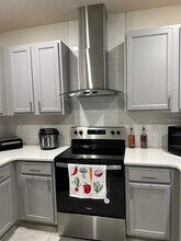 1053 Berry Ln in Davenport, FL - Building Photo - Building Photo
