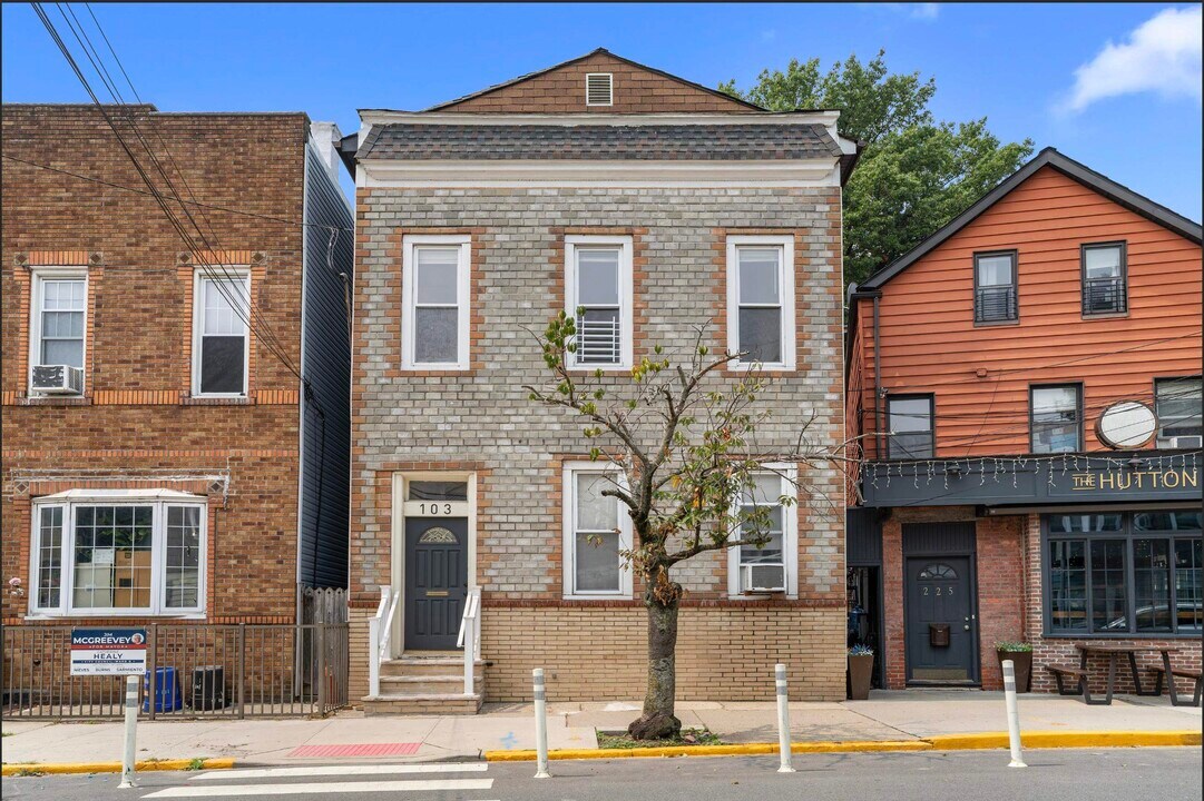 103 Sanford Pl-Unit -2 in Jersey City, NJ - Building Photo
