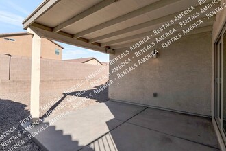 8755 E Stone Meadow Cir in Tucson, AZ - Building Photo - Building Photo