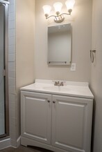 323 Montrose Dr in Folsom, CA - Building Photo - Building Photo