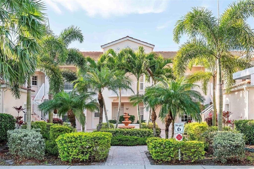 4240 Central Sarasota Pkwy in Sarasota, FL - Building Photo