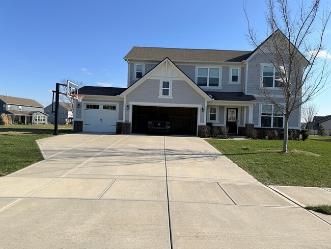15453 Awaken Dr in Fishers, IN - Building Photo - Building Photo