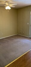570 Buena Vista Ln in Hendersonville, NC - Building Photo - Building Photo