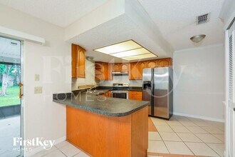 1900 W Chapel Dr in Deltona, FL - Building Photo - Building Photo