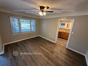 2062 W 65th St in Los Angeles, CA - Building Photo - Building Photo