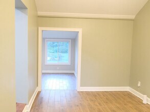 7 Maple Ave in Bloomfield, CT - Building Photo - Building Photo