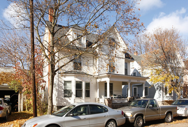 432 Hamilton Pl in Ann Arbor, MI - Foto de edificio - Building Photo