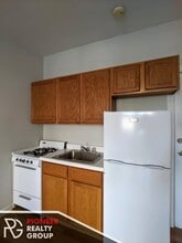 1044 W George St, Unit 1050-102 in Chicago, IL - Building Photo - Building Photo