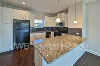 877 3rd Ave S in Jacksonville Beach, FL - Building Photo - Building Photo