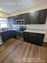 213 Green St in Manchester, NH - Building Photo