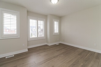 75 Garbutt Cres in Collingwood, ON - Building Photo - Building Photo