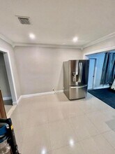 340 W Blue Heron Blvd, Unit A in West Palm Beach, FL - Building Photo - Building Photo