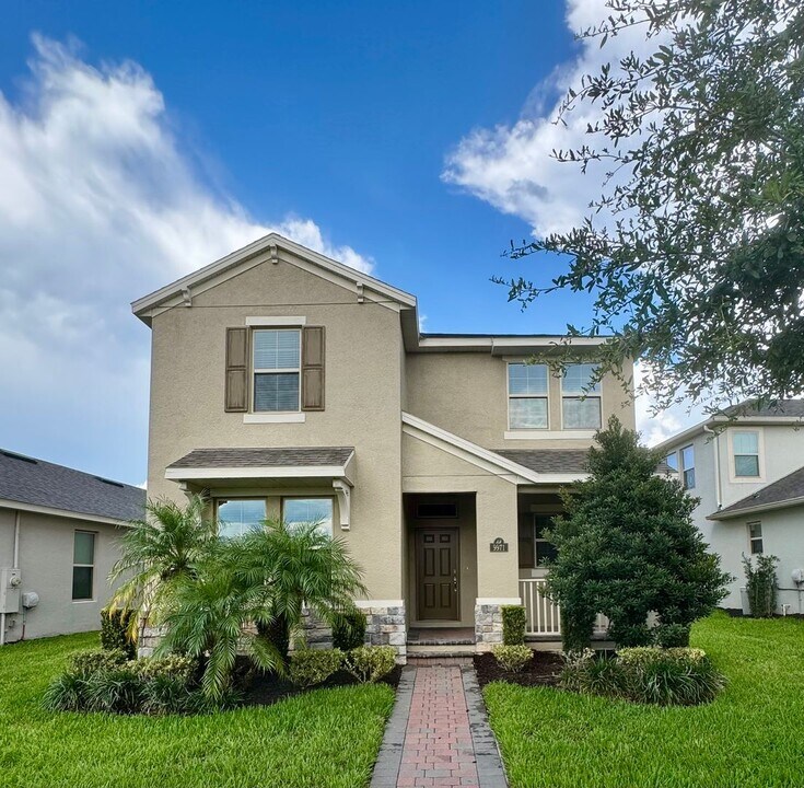 9971 Beach Port Dr in Winter Garden, FL - Building Photo